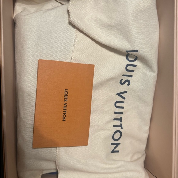 Louis Vuitton Trio Messenger Bag - Picture 3 of 3